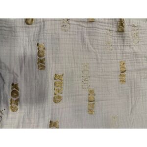 Pottery Barn‎ Kids Organic Muslin Swaddle Blanket XOXO Gold Print 47x47